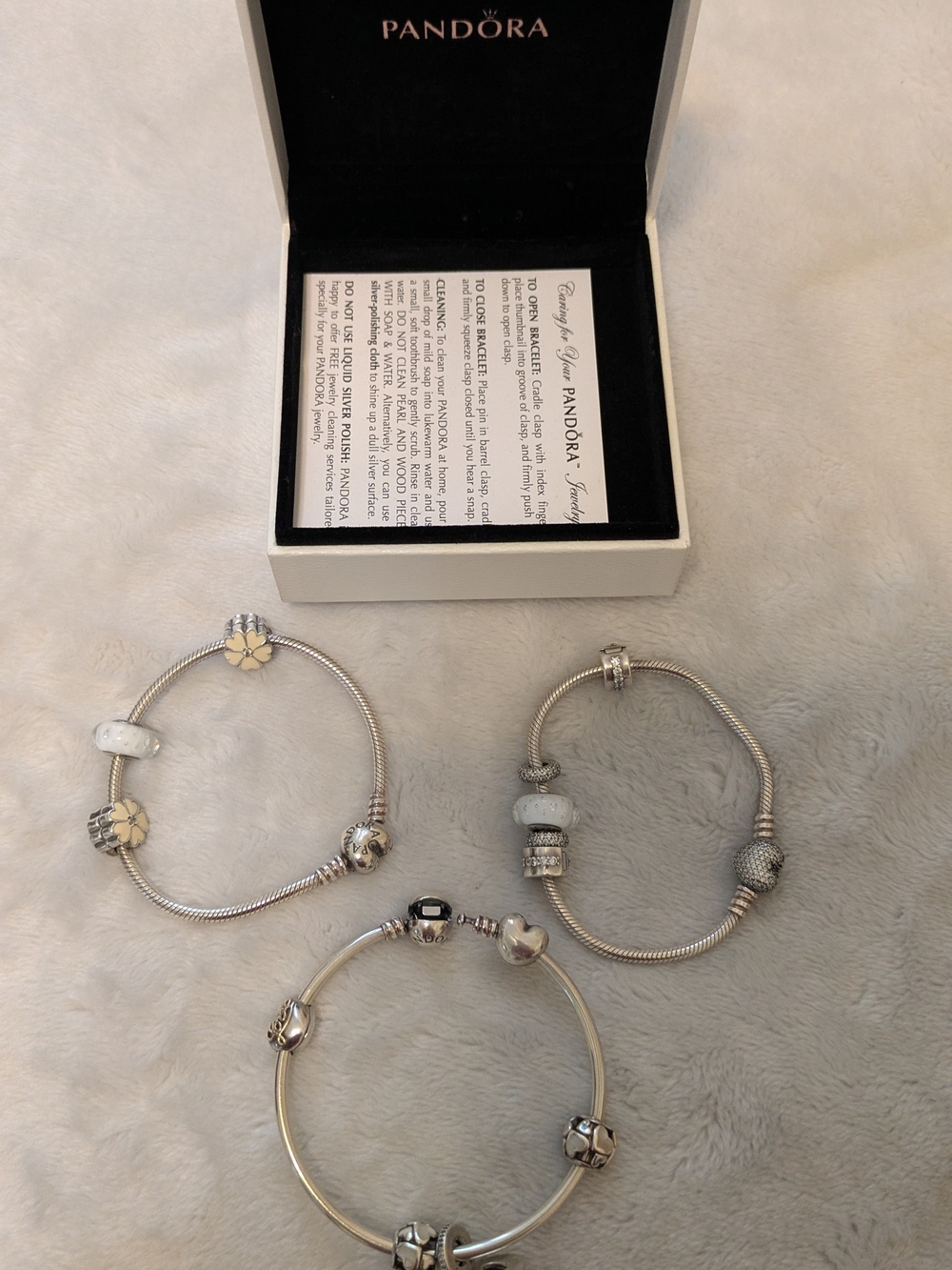 PANDORA Moments Sparkling Heart & Snake Chain Bracelet 5 charms stoppers 7.5inch